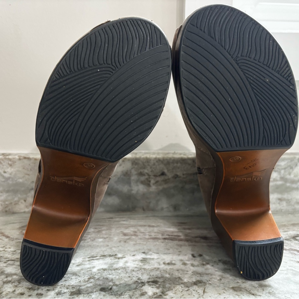 Dansko Delphina Peep Toe Shoe Womans Size 39 NWOT - Picture 3 of 5